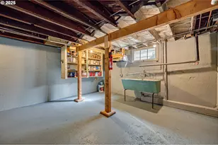 307 E 22nd St, Vancouver, WA 98663 - Photo 19