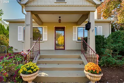 307 E 22nd St, Vancouver, WA 98663 - Photo 3