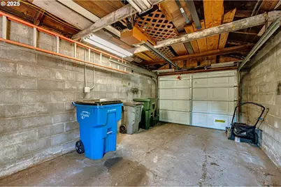 307 E 22nd St, Vancouver, WA 98663 - Photo 31