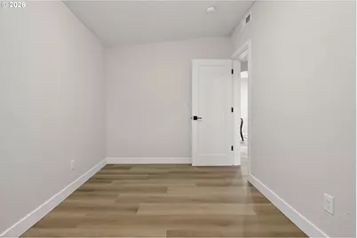 1805 NE Highland St, Portland, OR 97211 - Photo 23