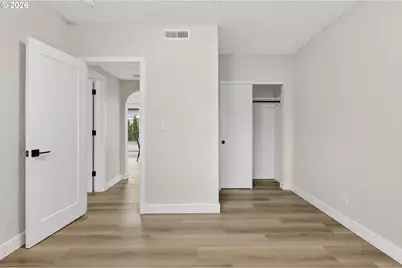 1805 NE Highland St, Portland, OR 97211 - Photo 27