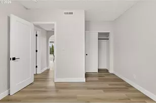 1805 NE Highland St, Portland, OR 97211 - Photo 27