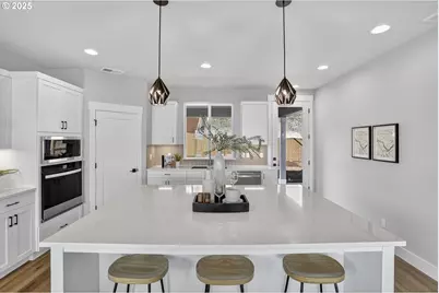 12157 SW Turnagain Dr, Tigard, OR 97224 - Photo 13