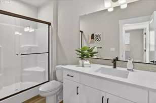 12157 SW Turnagain Dr, Tigard, OR 97224 - Photo 25