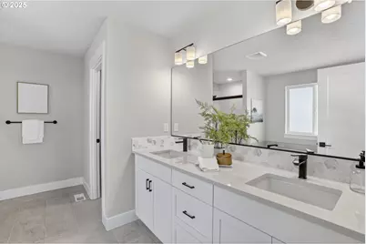 12157 SW Turnagain Dr, Tigard, OR 97224 - Photo 31