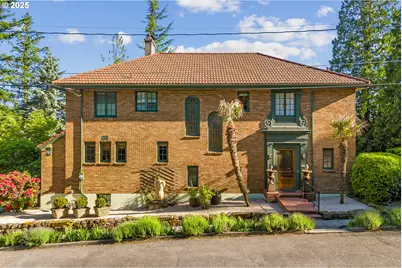 2844 SW Hillsboro St, Portland, OR 97239 - Photo 1