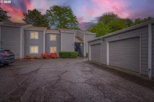 2704 SE 138th Ave, Portland, OR 97236 - Photo 3