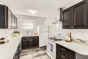 2704 SE 138th Ave, Portland, OR 97236 - Photo 7