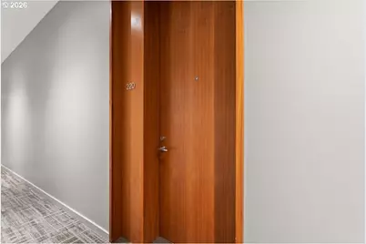 1075 NW Northrup St #220, Portland, OR 97209 - Photo 3