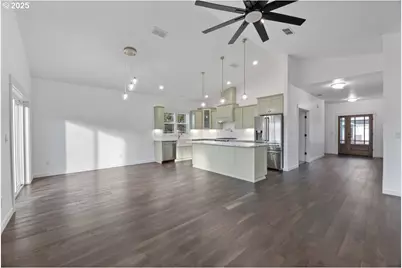 1240 Lighthouse Ln, Brookings, OR 97415 - Photo 15