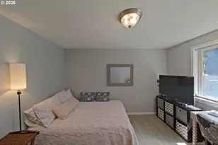 654 Cherry Dr, Eugene, OR 97401 - Photo 23
