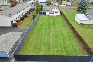 650 Tangent St, Lebanon, OR 97355 - Photo 3