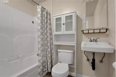 650 Tangent St, Lebanon, OR 97355 - Photo 19