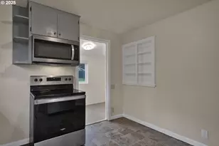 650 Tangent St, Lebanon, OR 97355 - Photo 13