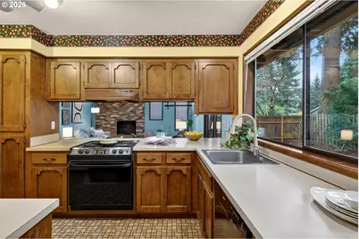 13790 SW Harness Ln, Beaverton, OR 97008 - Photo 17