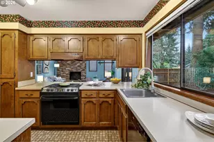 13790 SW Harness Ln, Beaverton, OR 97008 - Photo 17