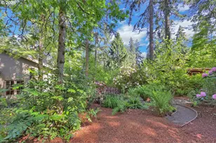 2677 Garfield St, Eugene, OR 97405 - Photo 43