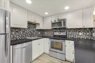 7306 NE 16th Ave, Vancouver, WA 98665 - Photo 3
