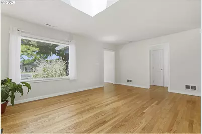 2219 Washington Way, Longview, WA 98632 - Photo 5