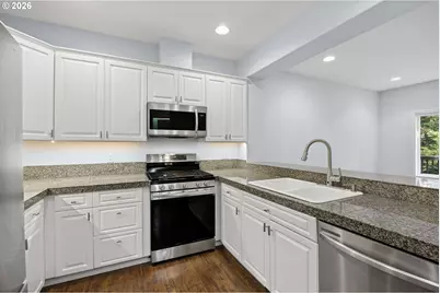 2854 SW Multnomah Blvd, Portland, OR 97219 - Photo 7