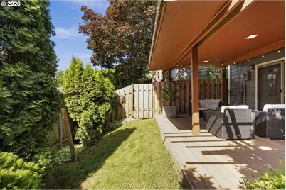 2056 Sunray Cir, West Linn, OR 97068 - Photo 33