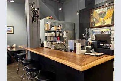 214 Pacific Ave, Tillamook, OR 97141 - Photo 7