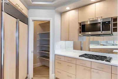 8212 NW Fruit Valley Rd #C, Vancouver, WA 98665 - Photo 15