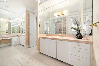 8212 NW Fruit Valley Rd #C, Vancouver, WA 98665 - Photo 23