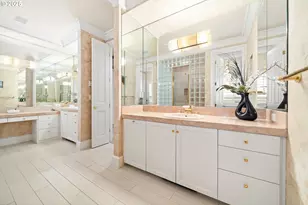 8212 NW Fruit Valley Rd, Vancouver, WA 98665 - Photo 23