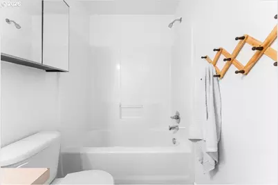 127 W Christy Ct, Yacolt, WA 98675 - Photo 29