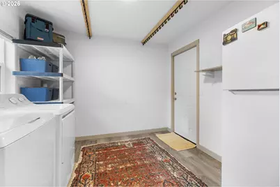 9946 N Lombard St, Portland, OR 97203 - Photo 27