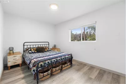 9946 N Lombard St, Portland, OR 97203 - Photo 19
