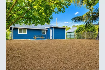 9946 N Lombard St, Portland, OR 97203 - Photo 5