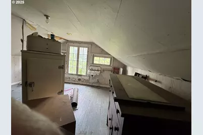 240 SE Davis St, McMinnville, OR 97128 - Photo 33