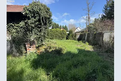 240 SE Davis St, McMinnville, OR 97128 - Photo 41