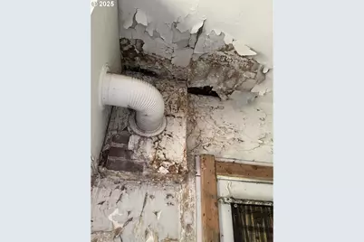 240 SE Davis St, McMinnville, OR 97128 - Photo 21