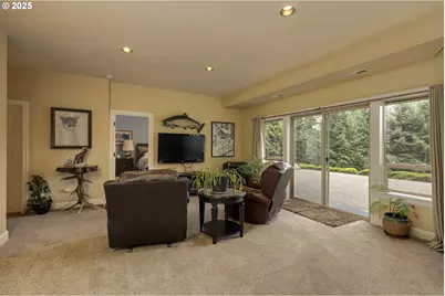 5101 NW Paradise Dr, Forest Grove, OR 97116 - Photo 15