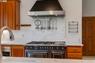 262 Beacon Highland Rd, Stevenson, WA 98648 - Photo 9