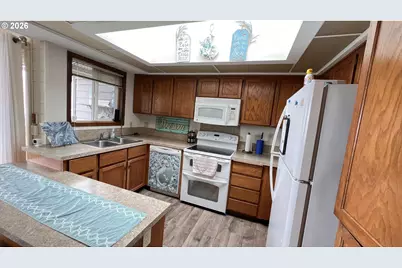 29134 Ellensburg Ave #1, Gold Beach, OR 97444 - Photo 7