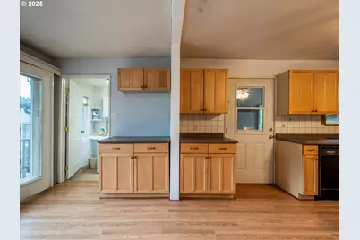 94428 Rink Creek Ln, Coquille, OR 97423 - Photo 19