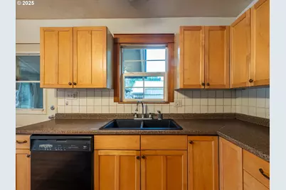 94428 Rink Creek Ln, Coquille, OR 97423 - Photo 7