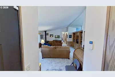 464 NE Kirby Ave, Roseburg, OR 97470 - Photo 7