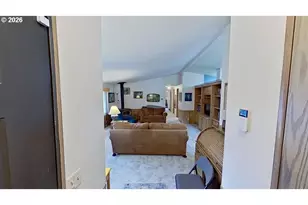 464 NE Kirby Ave, Roseburg, OR 97470 - Photo 7