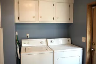 464 NE Kirby Ave, Roseburg, OR 97470 - Photo 15