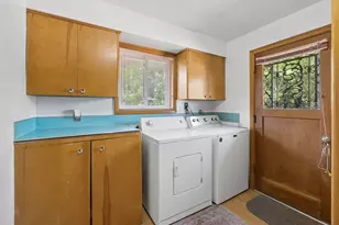 709 NE 107th Pl, Portland, OR 97220 - Photo 15
