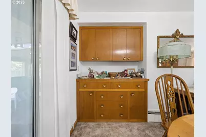 709 NE 107th Pl, Portland, OR 97220 - Photo 7