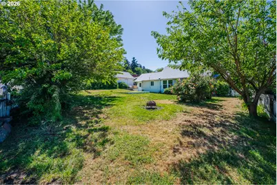 904 E 14th St, The Dalles, OR 97058 - Photo 29
