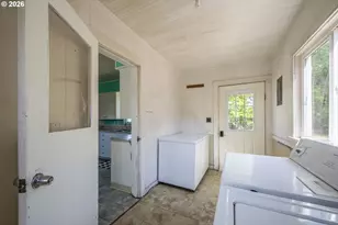 904 E 14th St, The Dalles, OR 97058 - Photo 15
