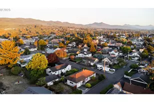 815 N King St, Seaside, OR 97138 - Photo 29