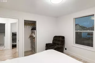 815 N King St, Seaside, OR 97138 - Photo 17